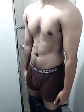 hottboy 39 online show from 11.20.25