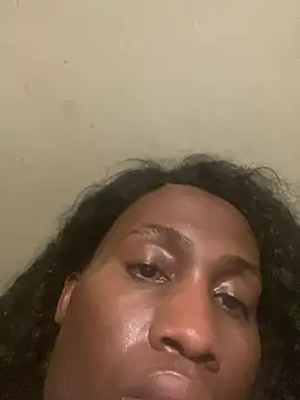 Snapshot of Moorella1 chatting on 03.21.26 Moorella1 online show from 03.21.26