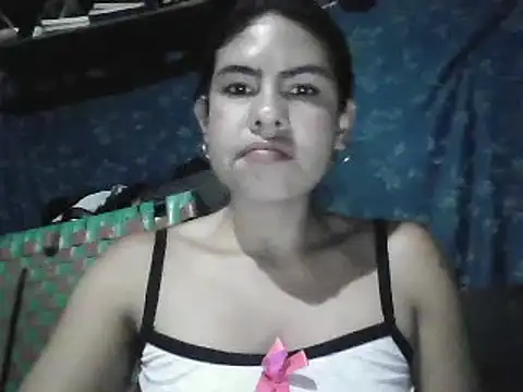 Snapshot of Alanagracia chatting on 02.19.25 Alanagracia online show from 02.19.25