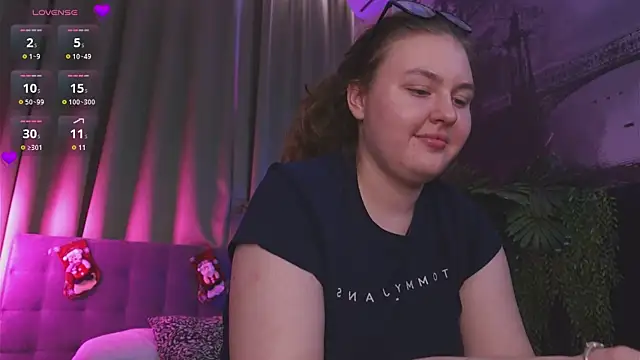 Mia  Peach online show from 12.08.24