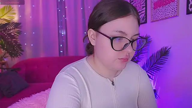 Mia  Peach online show from 03.18.25