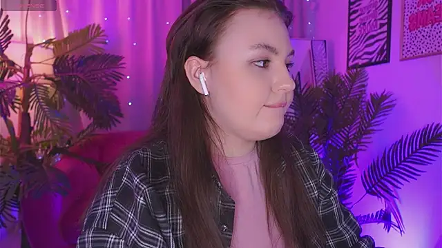 Mia  Peach online show from 03.18.25