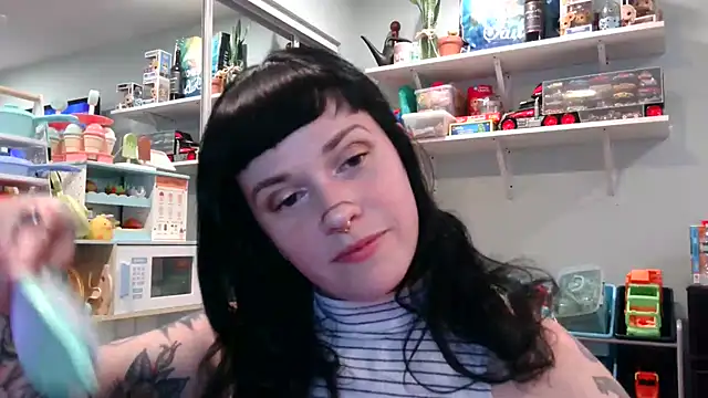 Snapshot of Marcelinegoddess chatting on 02.27.25 Marcelinegoddess online show from 02.27.25