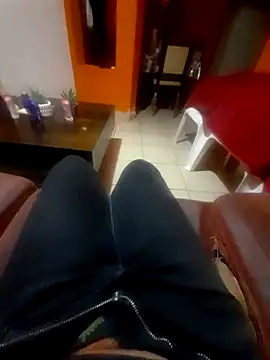 miicheele32 online show from 01.29.25