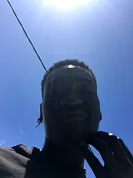 Snapshot of SmallGoodNutts chatting on 11.01.25 SmallGoodNutts online show from 11.01.25