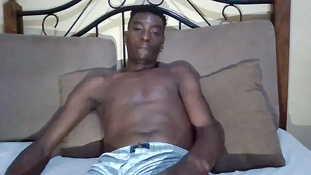 Snapshot of SmallGoodNutts chatting on 01.13.26 SmallGoodNutts online show from 01.13.26