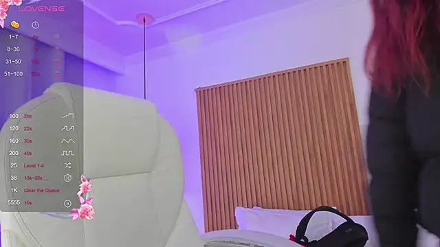 sophiecherry  online show from 03.04.25