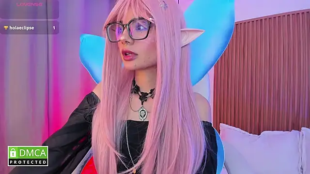 sophiecherry  online show from 10.31.25