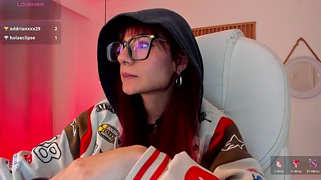 sophiecherry  online show from 11.14.25