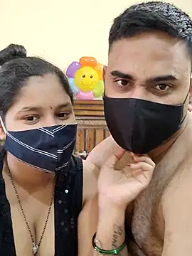 IND COUPLE1 online show from 02.20.25