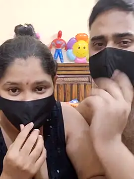 IND COUPLE1 online show from 03.05.25