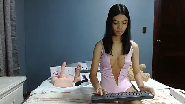 LiaOrtiz69 online show from 12.07.24