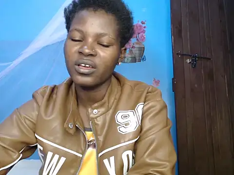 TrishaKalid online show from 02.10.26