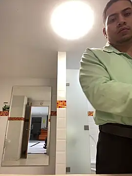 Snapshot of Juanes432 chatting on 02.19.26 Juanes432 online show from 02.19.26