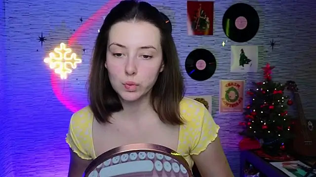 GloriaElmer online show from 12.18.24