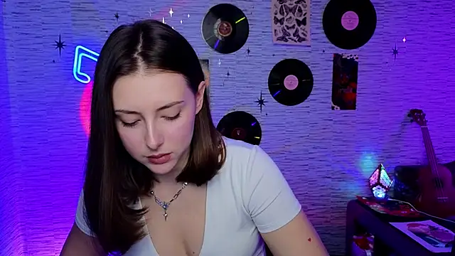 GloriaElmer online show from 02.17.25