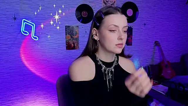 GloriaElmer online show from 03.21.25
