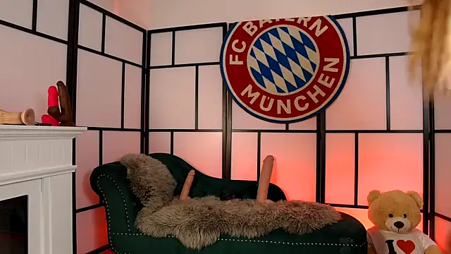 Allys secret online show from 04.19.26