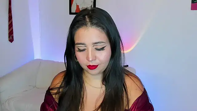 LiahDiaz online show from 12.17.25