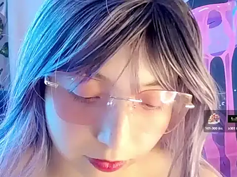 Snapshot of barbarablade chatting on 11.26.25 barbarablade online show from 11.26.25