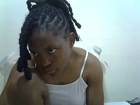 Snapshot of sexy_pesh003 chatting on 09.18.25 sexy pesh003 online show from 09.18.25