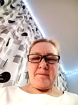 HelenaGlossX online show from 01.30.25