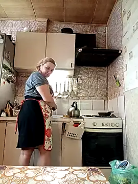 HelenaGlossX online show from 01.31.25
