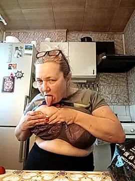 HelenaGlossX online show from 02.19.25