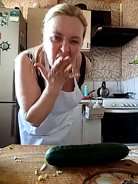 HelenaGlossX online show from 02.20.25