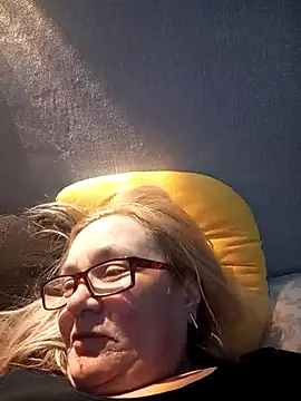 HelenaGlossX online show from 03.04.25