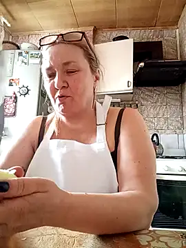 HelenaGlossX online show from 03.19.25