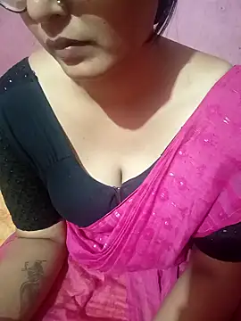 Hot Pakhi online show from 12.04.24