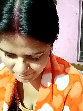 Hot Pakhi online show from 12.11.24