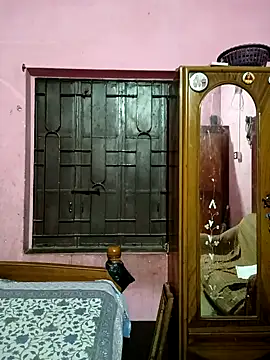 Hot Pakhi online show from 12.11.24