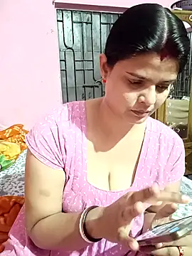 Hot Pakhi online show from 12.12.24