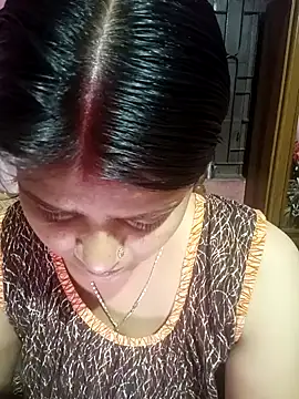 Hot Pakhi online show from 02.04.25