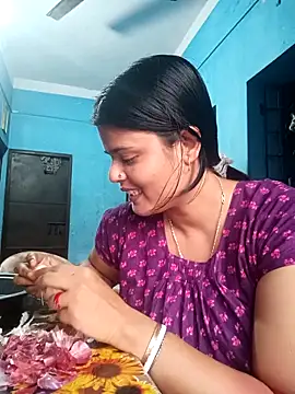 Hot Pakhi online show from 02.24.25