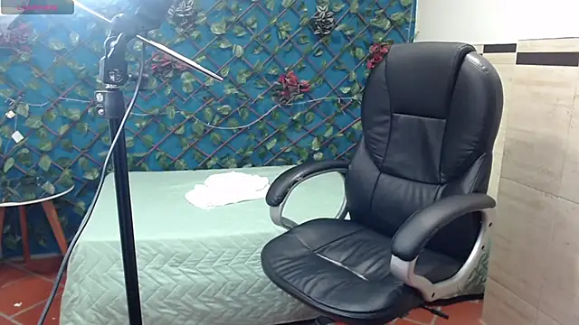 Waturox online show from 02.14.25