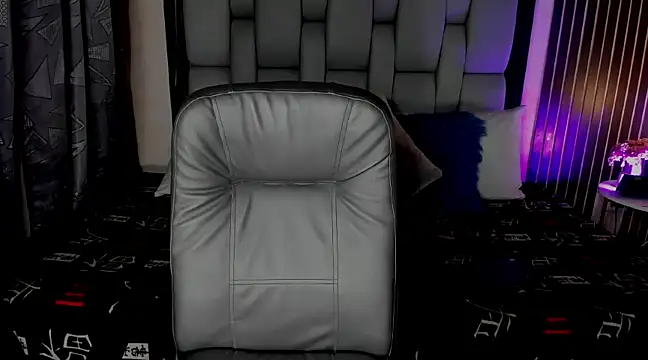 sophiieTaylor1 online show from 03.19.25