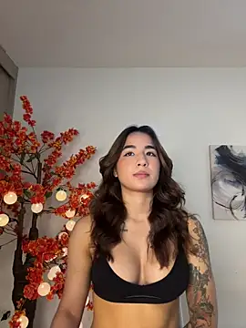 VictoriaHiill online show from 03.03.26