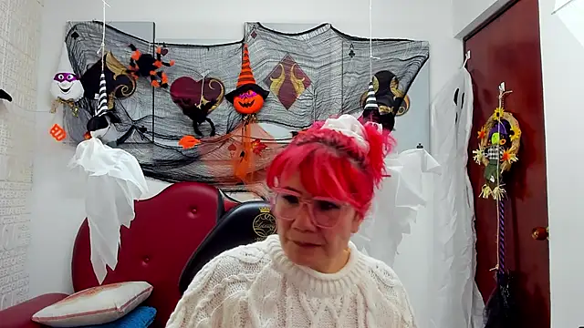 Salomeediaz  online show from 10.16.25