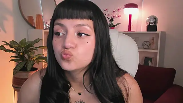 Snapshot of nahiapaws chatting on 02.10.26 nahiapaws online show from 02.10.26