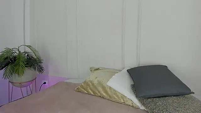 Mariapettit online show from 02.05.26