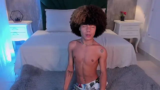 Alexiis Etereo online show from 04.02.26