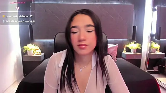 SaraaMills online show from 03.27.26