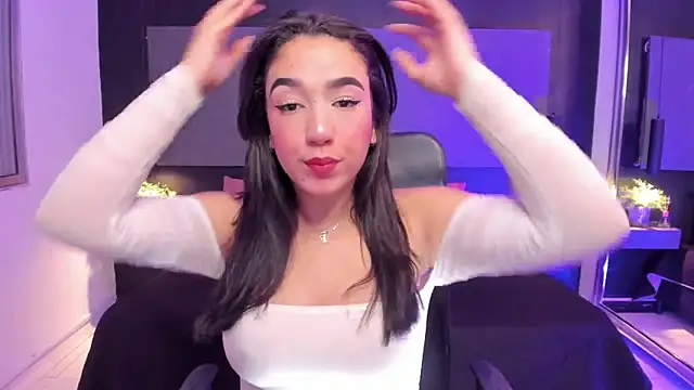 SaraaMills online show from 04.07.26