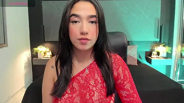 SaraaMills online show from 04.15.26