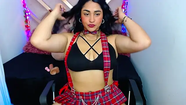 Snapshot of Charlotte_cute18 chatting on 03.20.25 Charlotte cute18 online show from 03.20.25