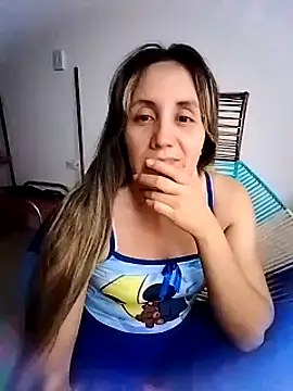 Snapshot of Isabel23zr chatting on 01.24.25 Isabel23zr online show from 01.24.25