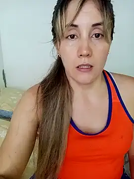 Snapshot of Isabel23zr chatting on 01.29.25 Isabel23zr online show from 01.29.25